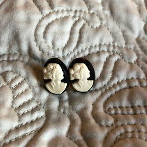 Vintage Plastic Cameo Pierced Earrings